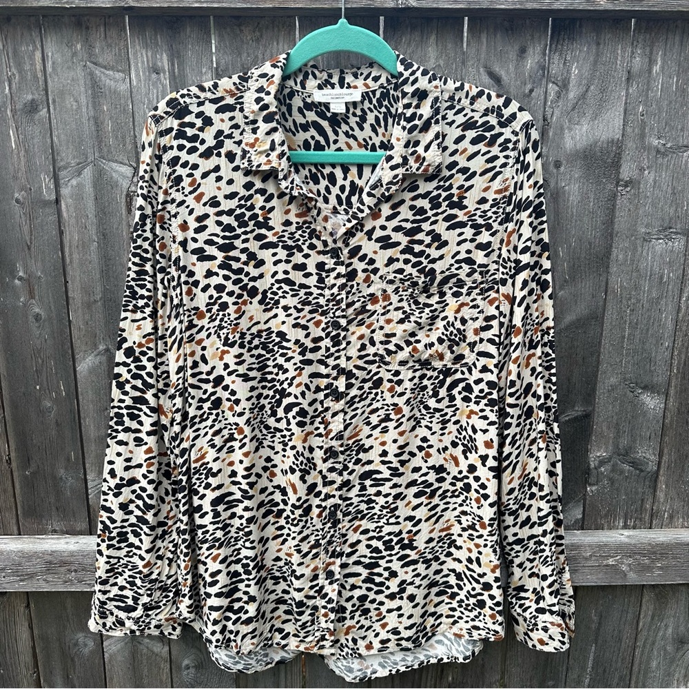 Beach Lunch Lounge Women’s Animal Leopard print Button Down Blouse Sz L